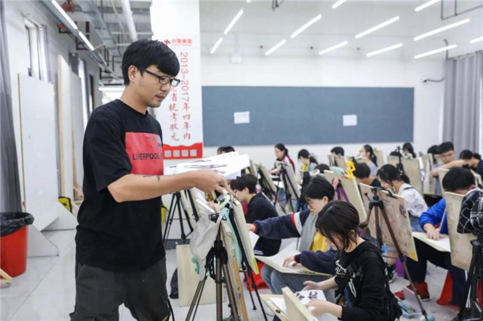 11速写考试场景 (4).jpg