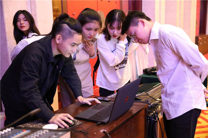 小里国庆音乐节现场 (74).jpg