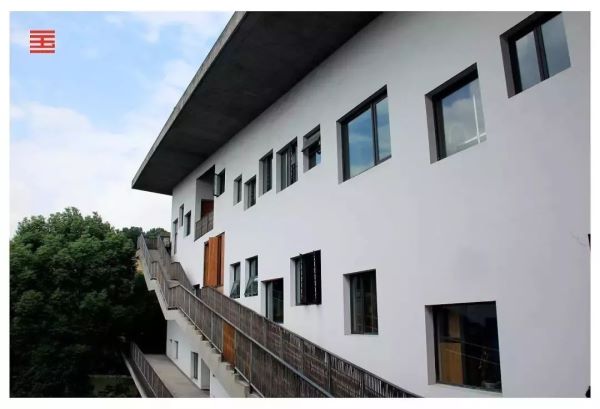 小里学长游国美_04.jpeg 小里学长游国美_04.jpeg