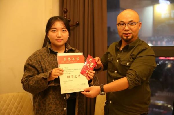 小里学长游国美_010.jpeg 小里学长游国美_010.jpeg
