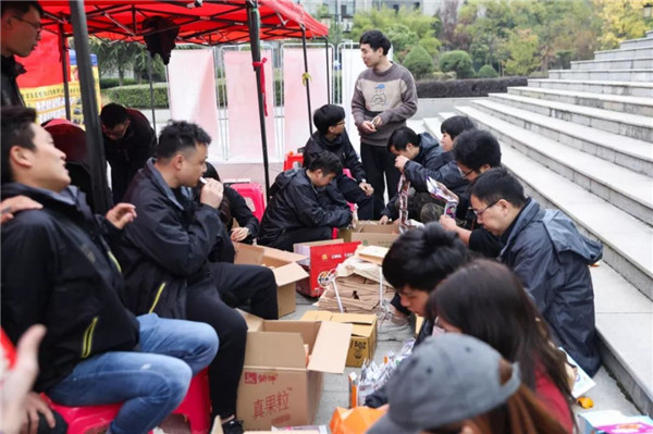 出发前往战场 (11).jpg