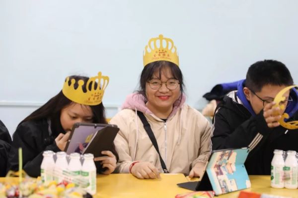 小里画室11月生日会_021.jpeg