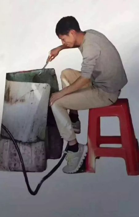 近年美术联考考题_041.png 近年美术联考考题_041.png