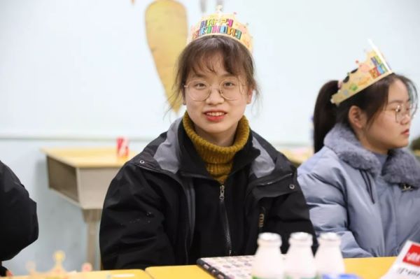 小里画室平安夜与生日会_056.jpeg