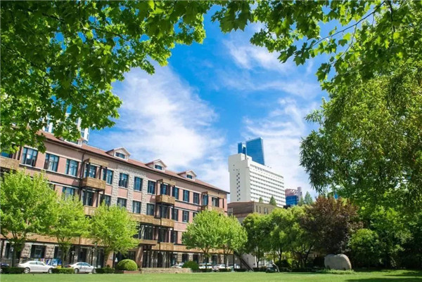 上海戏剧学院2020年本科招生简章 (12).jpg 上海戏剧学院2020年本科招生简章 (12).jpg