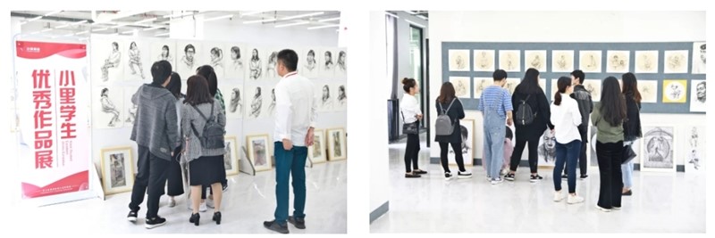 看画展.jpg 看画展.jpg